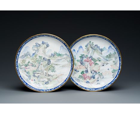 Full title: A pair of Chinese Canton enamel 'Master of the Rocks' plates, Yongzheng/QianlongDescription:Dia.: 21,5 cm Provena