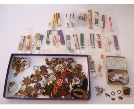 A selection of military cap badges, buttons, sweetheart brooches, a 1914/15 Star, British Legion & Red Cross enamel button ho