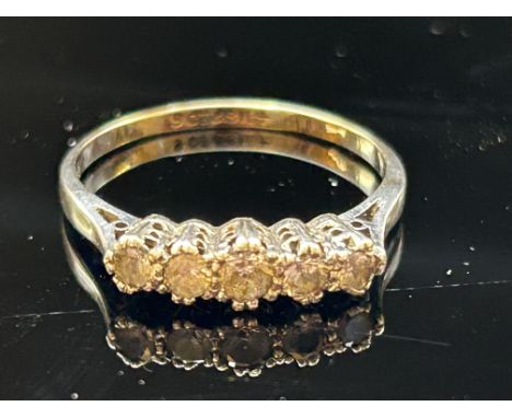 9ct Gold & silver 5 stone ring 
