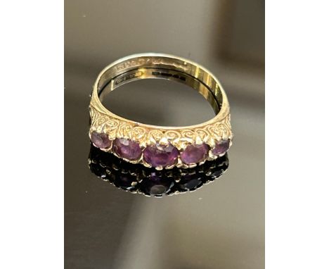 9ct Gold ring set with amethyst Size Q Weight 2.8g 