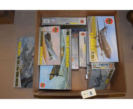 Airfix model constructor kits: silver boxed 1:72 and 1:48 scale, to include: Supermarine Spitfire MKIXC/XVIE (x2); Supermarin