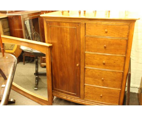 Willis & Gambier combination child's wardrobe and wall mirror (2)