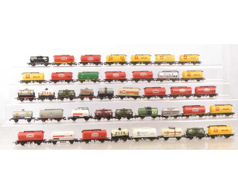Hornby Tri-ang Lima Mainline Petrol Tank wagons (40) comprising Hornby Shell tankers (8), Texaco (9), other Hornby (9), Tri-a