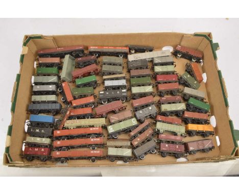 Hornby Lima and other H0/ 00 gauge Freight Open and Mineral wagons  (65), comprising Hornby Dublo mineral wagons (2), Hornby 