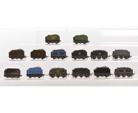 Trix TTR 00 Gauge 'AC-era' spare Tenders (14), comprising 5 diecast tenders with pick-up shoes (1 LNER black, 3 BR black and 