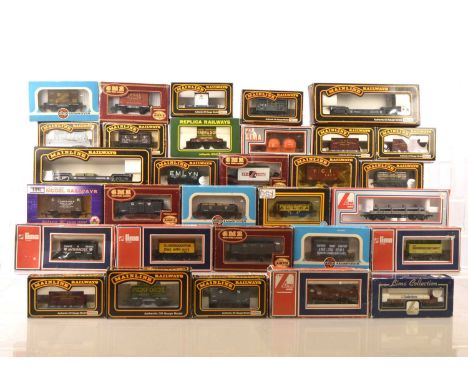 Mainline Airfix Lima Dapol  00 gauge Freight wagons in original boxes (31), comprising Mainline 37181 Crocodile wagon (2), 37