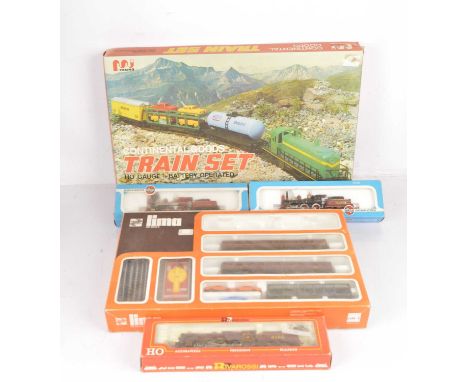 Lima Rivarossi Airfix Mehano H0 gauge Locomotives and rolling stock in original boxes (5), comprising Rivarossi 1348  Royal S