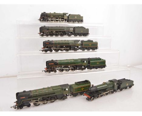 Tri-ang Hornby Mainline BR green 00 gauge Steam locomotives and tenders (6), comprising Standard class 7 4-6-2 70000 'Britann