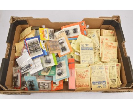 Locomotive Detailing Packs Couplers and numerous detailing packs for American H0 gauge many in original packaging (qty), comp