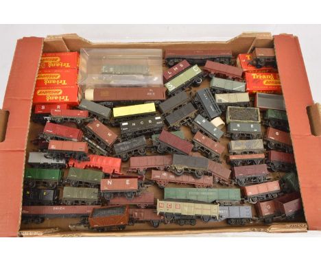 Hornby Lima and other H0/ 00 gauge Freight Open and Mineral wagons  (56), comprising Tr-ang Mineral wagons with original boxe