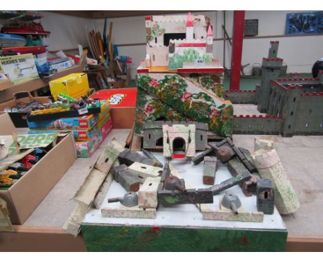 Two vintage toy forts, a/f