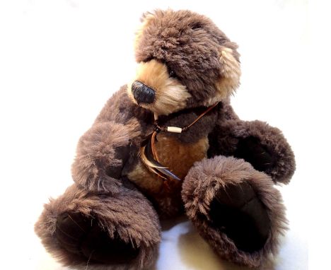 Bradley Bear, Fabian, limited edition 3, in excellent condition, H: 40 cm. P&amp;P Group 1 (£14+VAT for the first lot and £1+