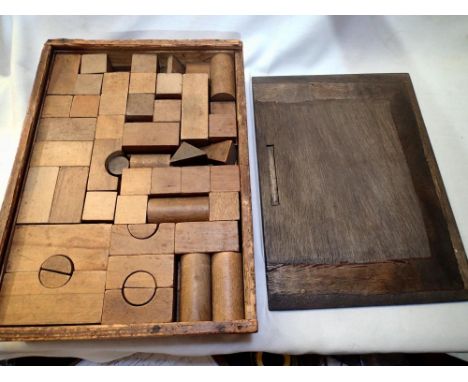 Vintage wooden building blocks, box side 43 x 32 x 10 cm. P&amp;P Group 1 (£14+VAT for the first lot and £1+VAT for subsequen
