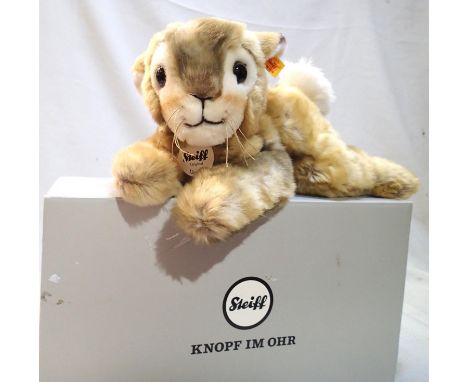 Steiff rabbit Dormili, as new with all tags etc, box with storage wear, H: 32 cm. P&amp;P Group 1 (£14+VAT for the first lot 