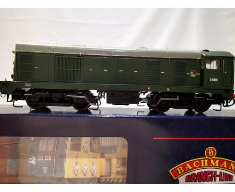 OO scale Bachman 32-027 class 20 diesel, D8000, green detailed, very good - excellent condition, box with wear. P&amp;P Group