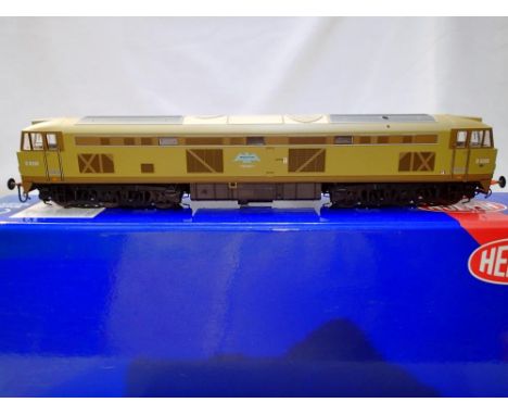 OO scale Heljan 53001, Falcon, D0280, limited edition 74/800, very good condition with some detail fitted, fading to box. P&a