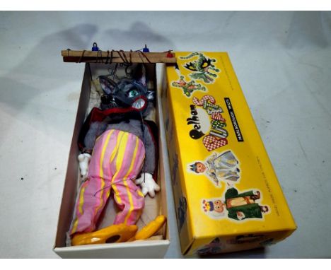 Pelham Puppet, Wolf, very good to excellent condition, wear to box. P&amp;P Group 1 (£14+VAT for the first lot and £1+VAT for