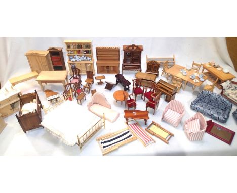 Quantity of dolls house furniture, various types, mostly in very good condition. P&amp;P Group 2 (£18+VAT for the first lot a