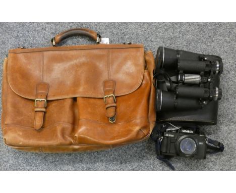 A Minotta camera, a leather attaché case and cased Prinzlux 10x50 binoculars (3)