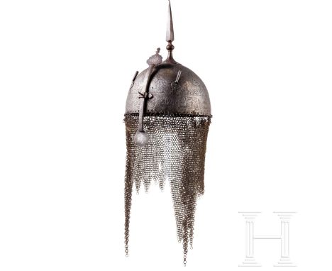 Geätzter Helm (Kulah Khud), Persien, 19. Jhdt.  Einteilig geschlagene Glocke mit vernieteter Scheitelplatte und vierkantigem,