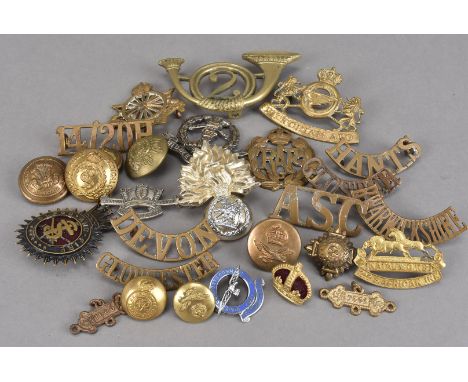 A large collection of buttons and badges, comprising Royal Army Medical Corps, Merchant Navy Comforts Service, RAF, Blood and