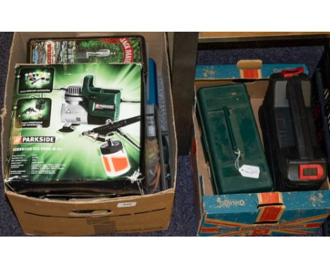A collection of various modelling tools and accessories: (a lot)