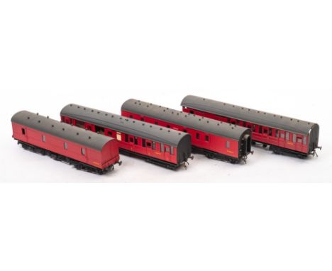 A built Wayoh O gauge LMS Luggage wagon, together with three other built LMS passenger coaches: (4) 