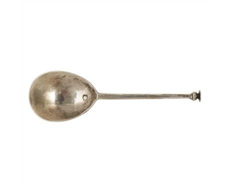 A late 16th century seal top spoon William Cawdwell London 1595, of conventional form, the seal top with prick engraved initi