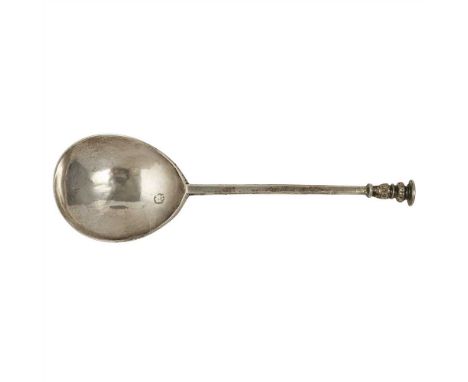 A Charles I seal top spoon Daniel Cary, London 1632, vacant seal above baluster and acanthus support, classic stem to fig sha