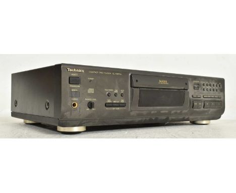 Technics Hi-Fi - Model SL-PS670A - a Compact Disc (CD) player finished in black. With a remote controller and user manual. Se