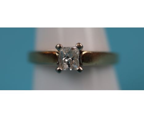 14ct gold princess cut diamond solitaire ring - 0.40ct