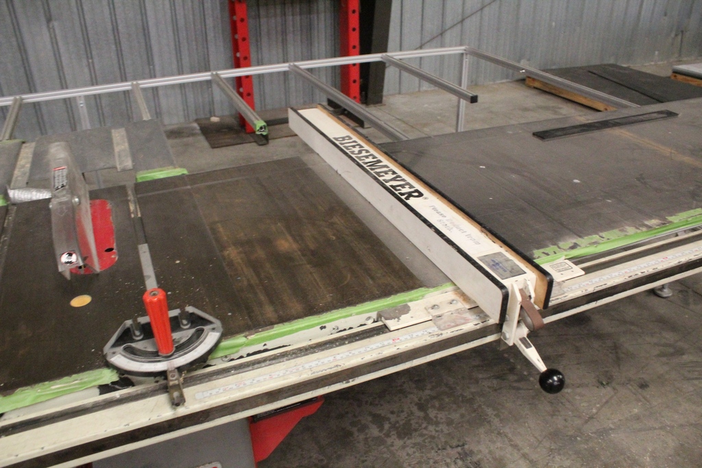 CRAFTSMAN PROFESSIONAL 10" BASE TABLE SAW With Biesemeyer Fence