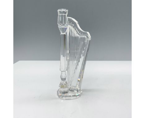 Stunning crystal clear crystal depiction of the most ethereal instrument, the harp. The strings are created with engravings a