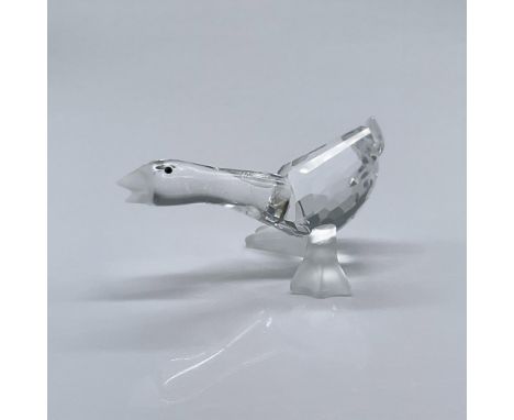 This figure is made from clear facetted crystal, with black eyes, and a frosted beak and feet. This item has its original box