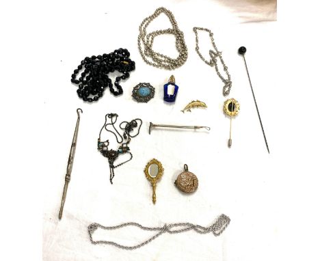 Selection vintage and later costume jewellery to include silver, 9ct gold etc 