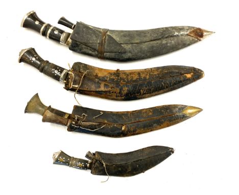 Selection of 5 vintage Jambiya knives daggers and scabbards 