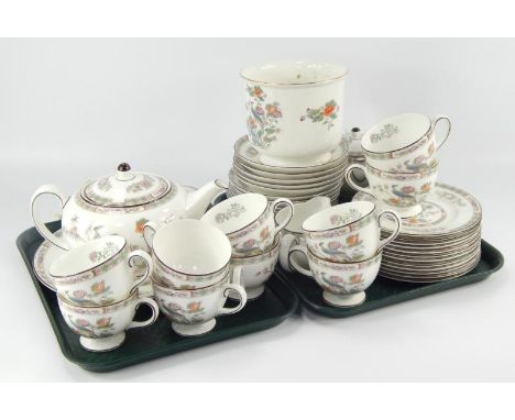 Wedgwood Kutani Crane pattern part tea service, comprising teapot, cups, saucers, side plates, teapot, milk jug, etc.