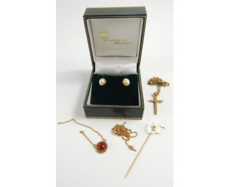 9ct gold items, including tie pin, chains, earrings, (AF).