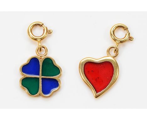 A 9ct gold enamel heart charm, with a 9ct gold enamel four leaf clover charm, 1.7g