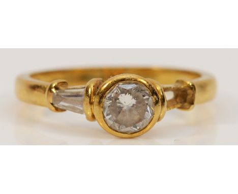 An 18ct gold brilliant cut diamond solitaire ring, with diamond set shoulders, one shoulder setting vacant, approx 0.50ct, Lo