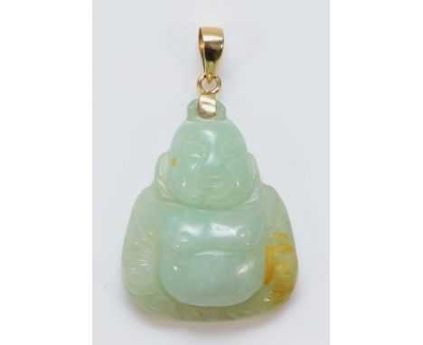 A 9ct gold jade Buddha pendant, 25mm,5.7g
