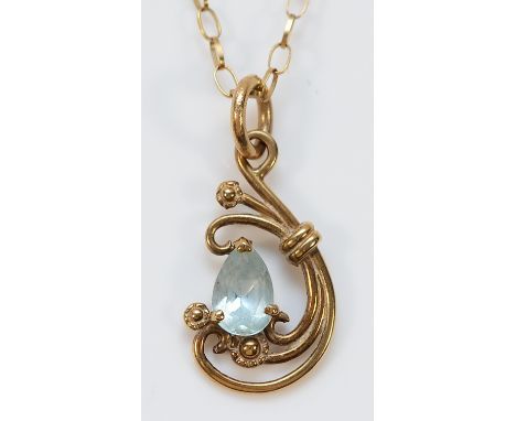 A 9ct gold topaz pendant on a chain, 13mm, 1.5g