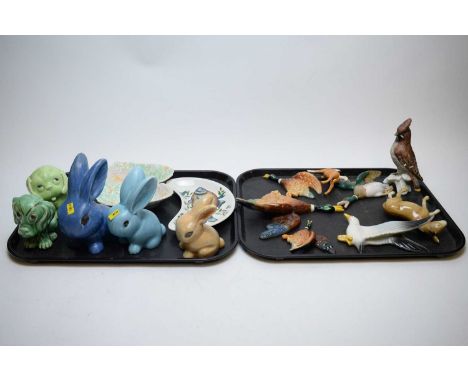 A quantity of novelty ceramics, including: a set of three flying ducks; another similar; a set of three Sylvac graduated rabb