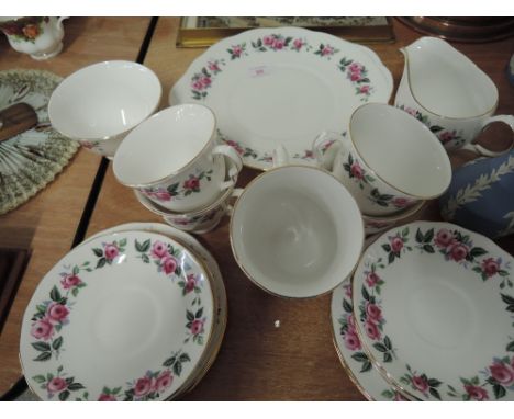 A part tea service by Ridgway in the Queen Anne pattern 20 pieces approx