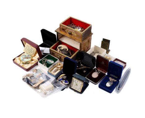 A small collection of costume jewellery and other collectables. Including agate brooches, a trinket box, a small amount of si
