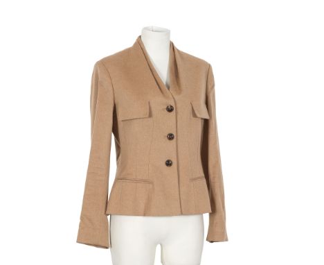 Christian DIOR, collection Prêt à Porter Automne/Hiver 2007. Veste d'inspiration Bar en cachemire camel.Directeur artistique 