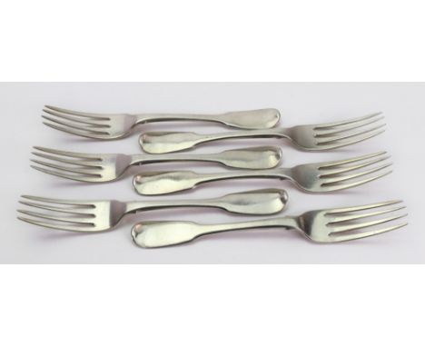 A set of six George IV silver fiddle pattern dessert forks, Robert Peppin, London 1823, 8ozs, monogrammed.