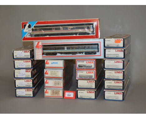 OO gauge. 21 x Lima coaches. Boxed, G-VG.