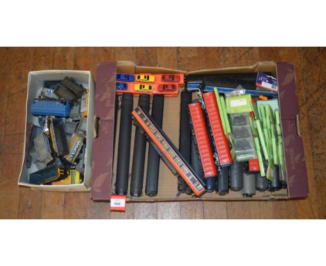 OO gauge. Good quantity of unboxed coaches and rolling stock by Lima and others. P-G. (approx. 40) Together with a small quan