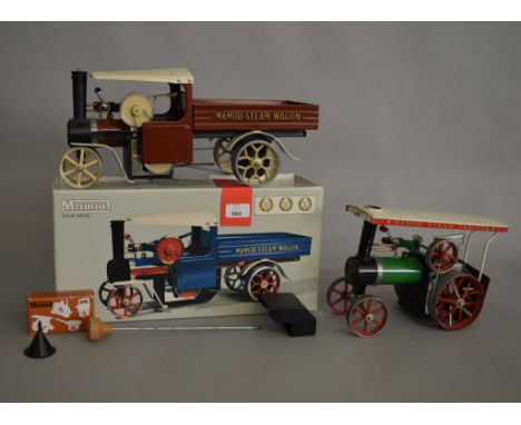 Live steam. Mamod Steam Wagon, boxed, together with an unboxed traction engine. Both appear G+. (2)